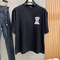 フェンディ FENDIブランドスーパーコピー 2026爆買い定番人気 NXZFEN100 半袖Tシャツ 2色可選 大人のおしゃれに