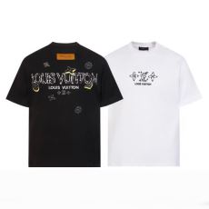 LOUIS VUITTONブランドスーパーコピー 2026限定セール大人気 NXZLV304 ルイ ヴィトン 半袖Tシャツ 2色可選 首胸ロゴ