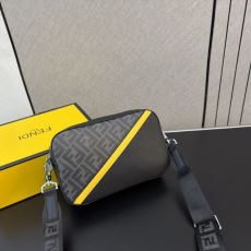 ショルダーバッグ 斜め掛けバッ...