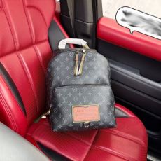 ルイ ヴィトン LOUIS V...