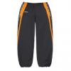 売れ筋のいい Supreme SS26 WEEK12 Logo Taping Track Pant NZK023 シュプリーム偽物ブランド チノパン スエットパンツ 3色可選