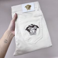 ヴェルサーチ ブランド 偽物 通...